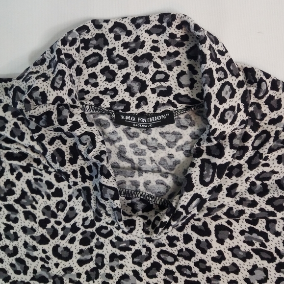 Woman's high neck slim fit party leopard print shi - Picture 3 of 7
